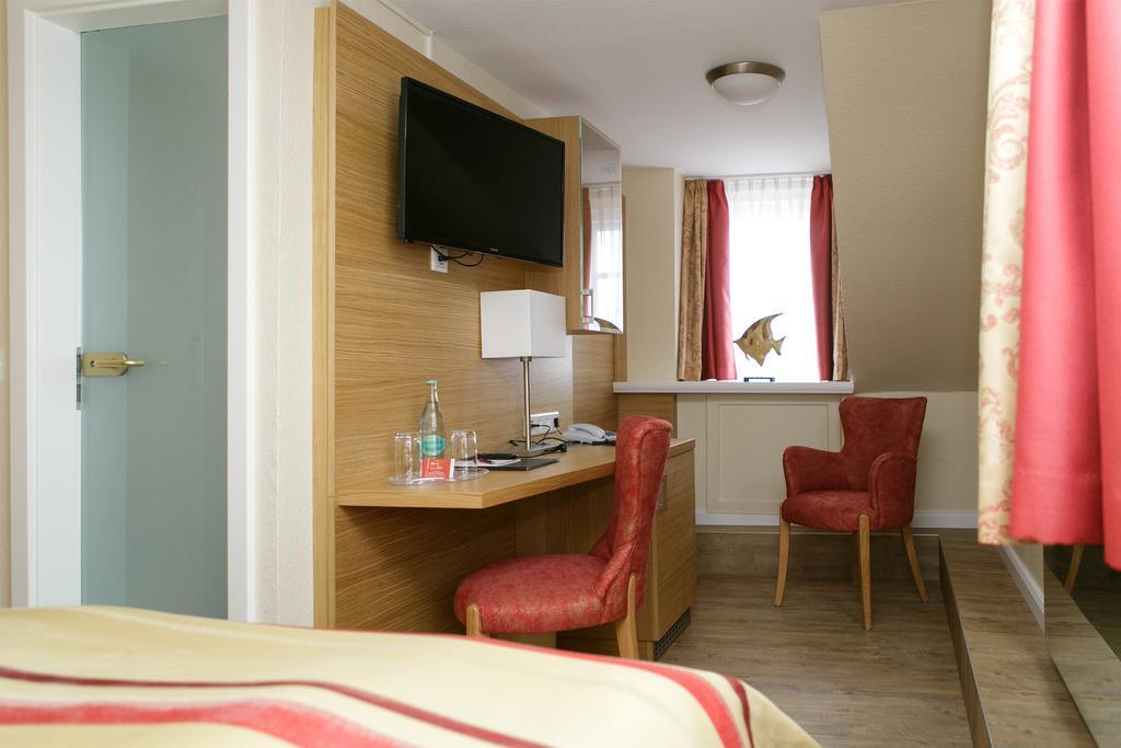 Hotel Neuwarft Altbau Dagebüll 客房 照片